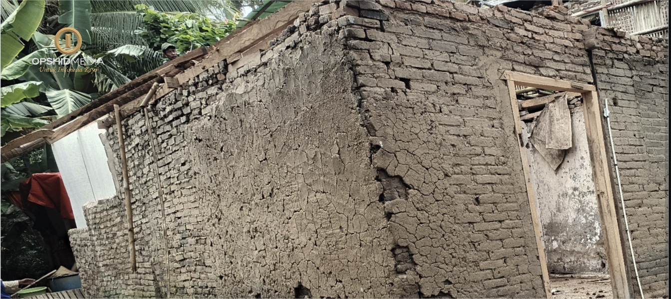 IMG_7639.jpeg (492 KB)