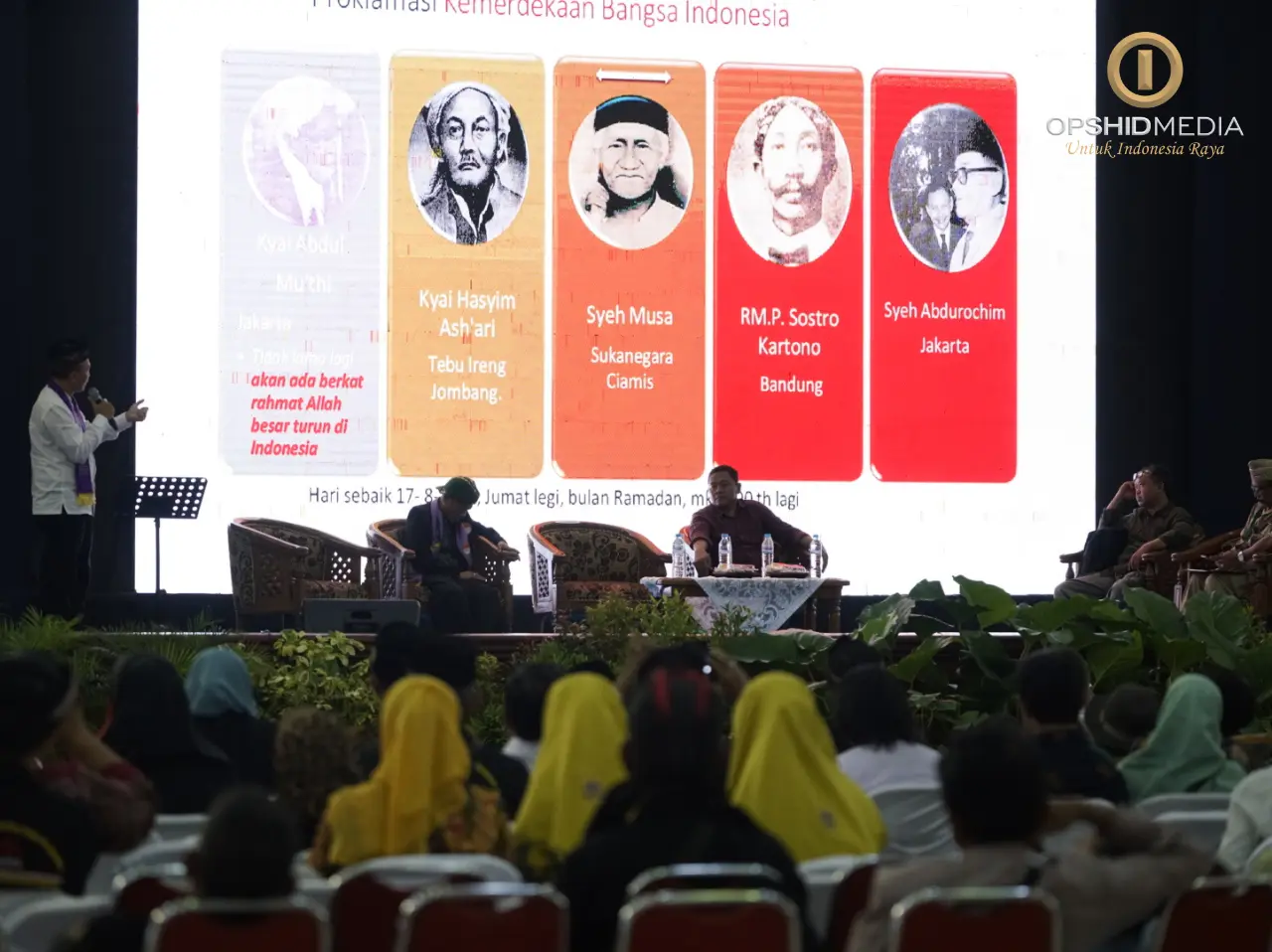 1_20241110_191623_0000.webp (1.47 MB)