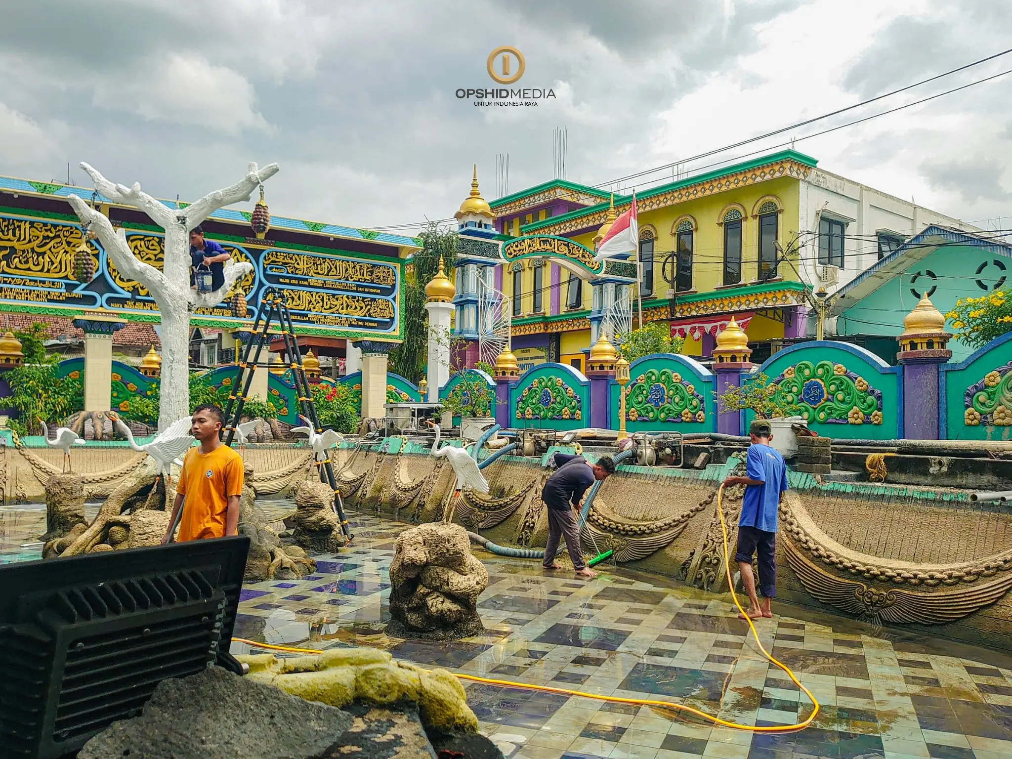 Al birru JM.webp (2.50 MB)