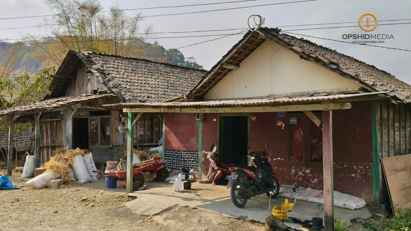 Bukan Renovasi, OPSHID Bangun 2 Rumah Gratis Dalam 16 Hari