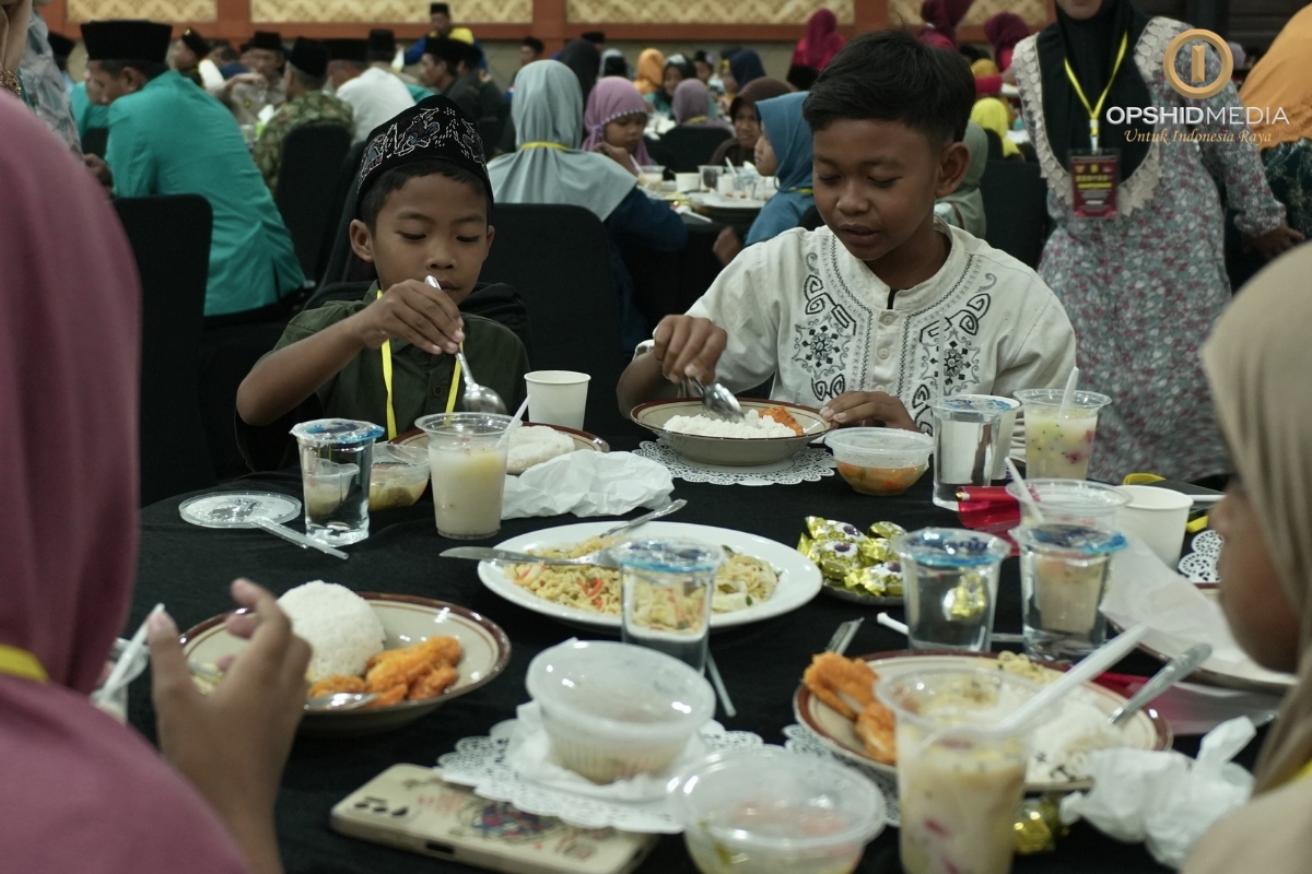 buka puasa dulu.jpg (599 KB)