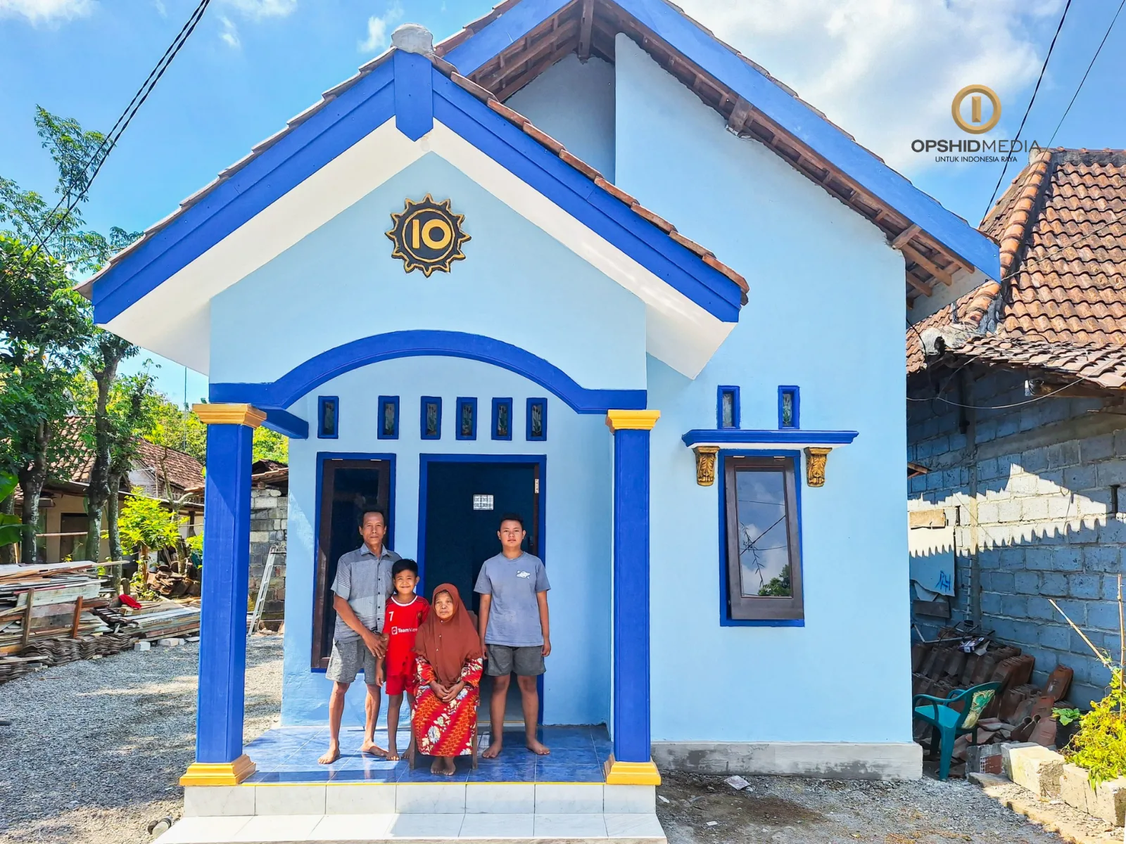 rumah jadi.webp (300 KB)