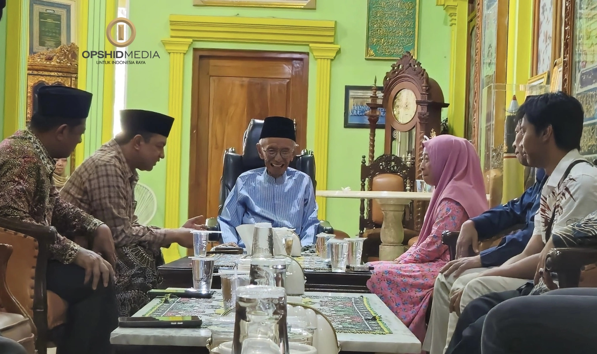 Kunjungi Pesantren Shiddiqiyyah, Gus Hans Sampaikan Maksud Kedatangannya