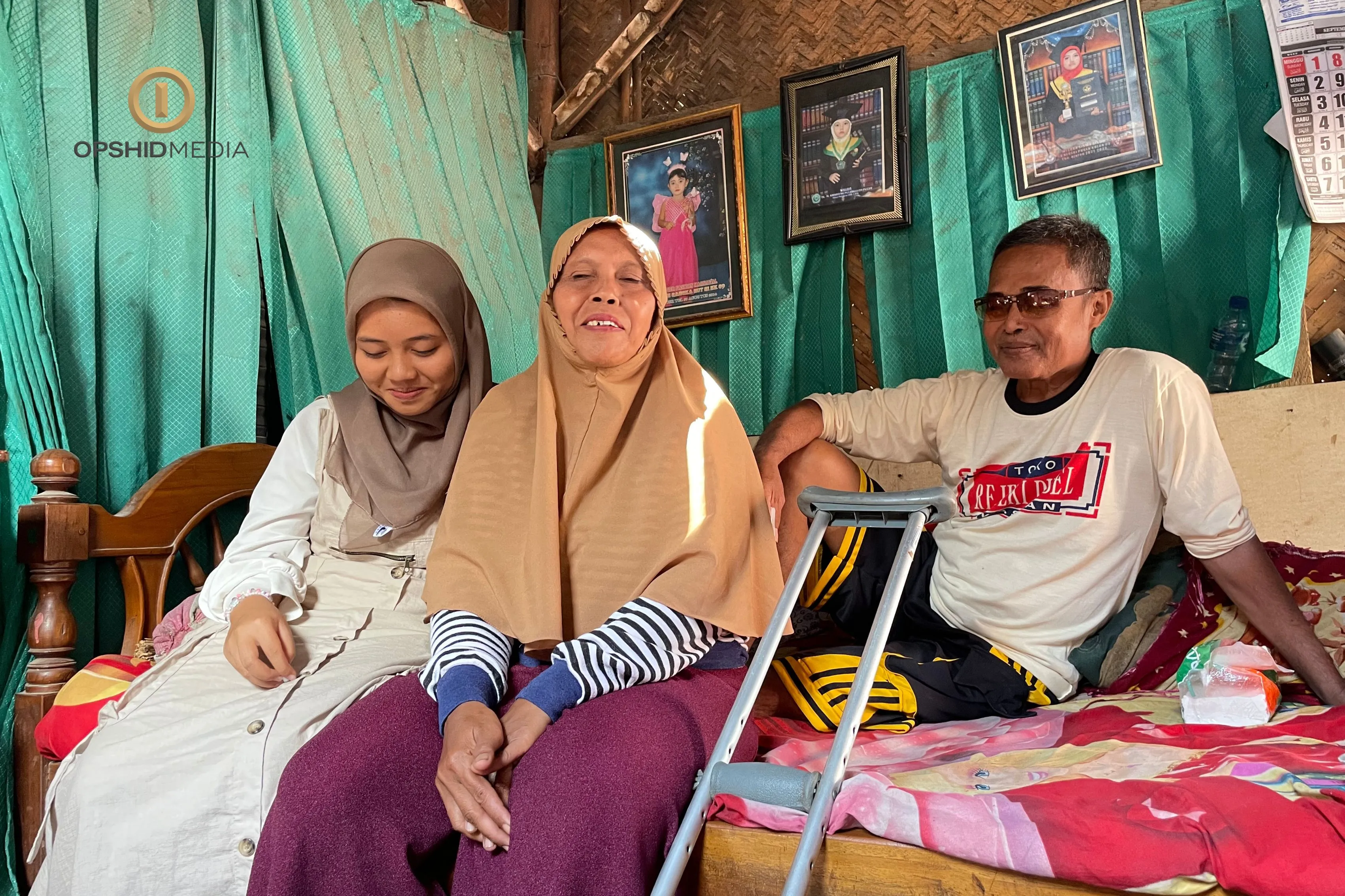 Toto: Terpaksa Tinggal Di Kandang Sapi