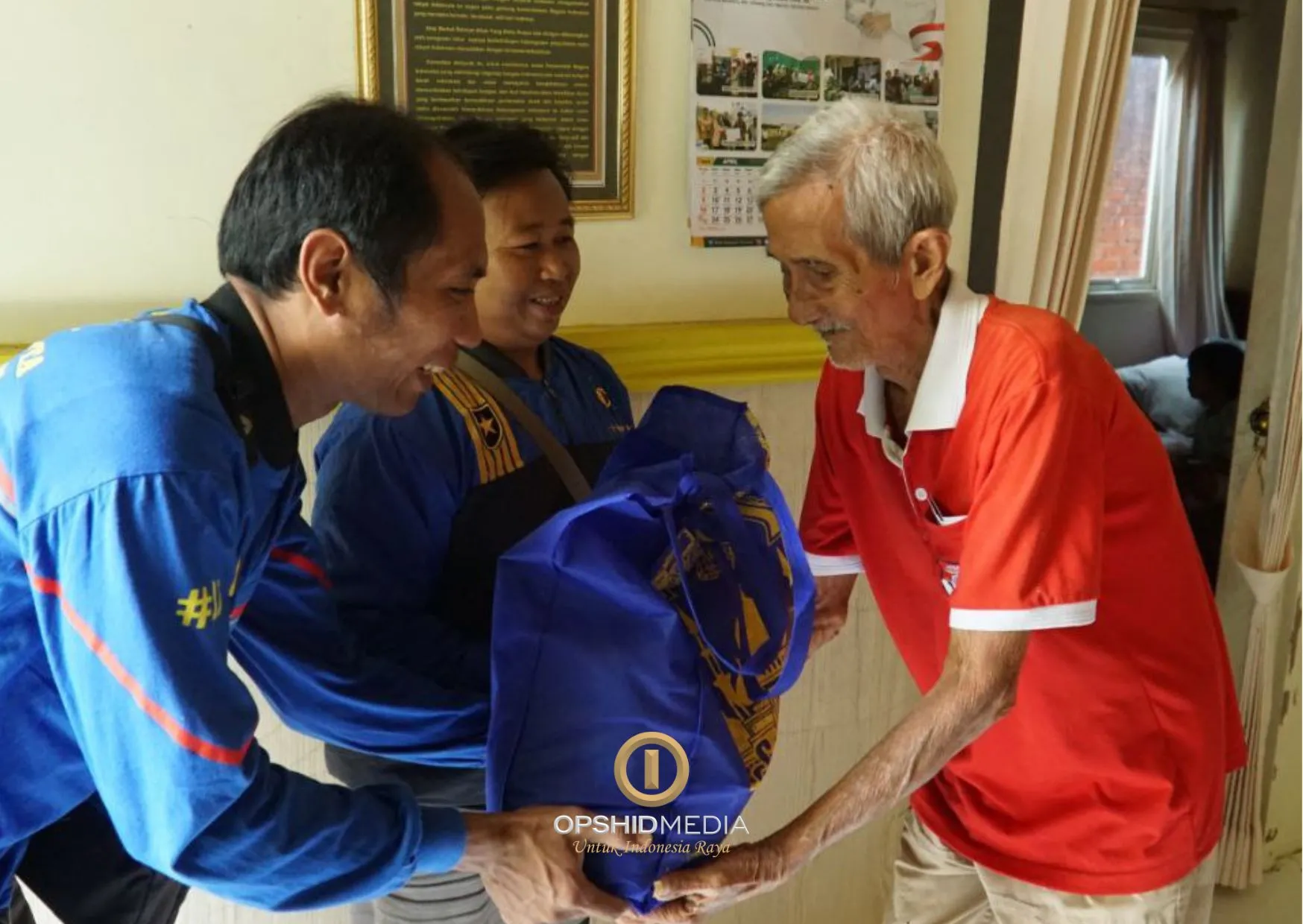 Berbagi Kebahagiaan Menjelang Hari Raya Idul Fithri 1444 H