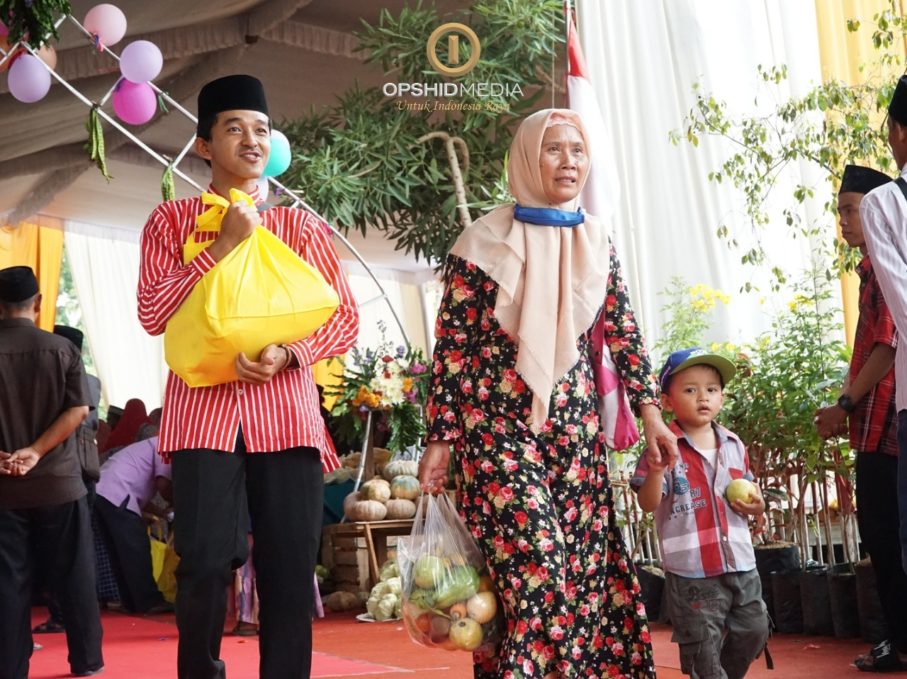 Syukuri Maulid Nabi, dengan Do’a dan Sedekah Milliaran Rupiah