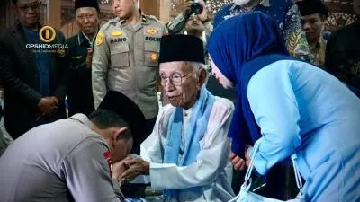 Kapolri Menghadap Mursyid Thoriqoh Shiddiqiyyah, Mendapat Nasihat Untuk Perlindungan Negara