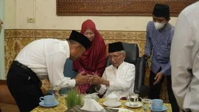 Menko PMK Muhadjir Effendy Apresiasi Ajaran Cinta Tanah Air Pesantren Shiddiqiyyah