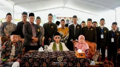 Haul Kyai Achmad Sanusi dan Mbah Demang, Mursyid Thoriqoh Shiddiqiyyah Tegaskan Kitab Suci Negara