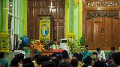 Haul Orang Tua Mursyid, Siapakah Sahabat Beliau Yang Haulnya Juga Diperingati Di Hari Yang Sama?