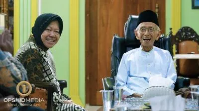 Tri Rismaharini Kagum Akan Cinta Tanah Air Mursyid Shiddiqiyyah